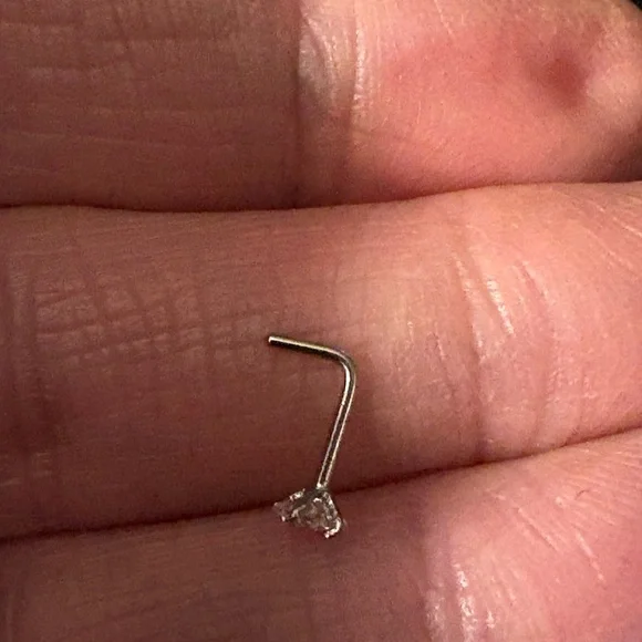 Nose Ring- 20G Stainless Steel Nose Stud Hypoallergenic Nose Stud Ring - Picture 4 of 8